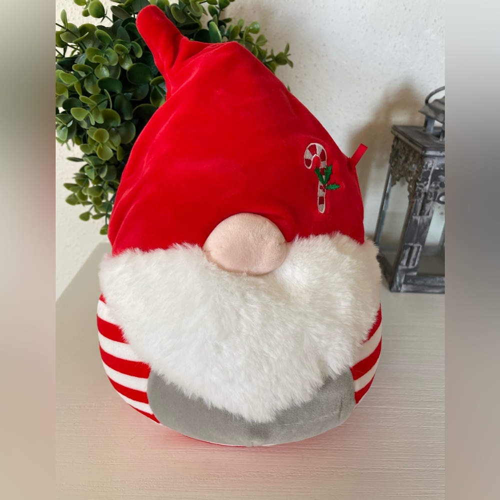 Squishmallows 12" GIANNI the Candy Cane Gnome RARE Plush Christmas Santa